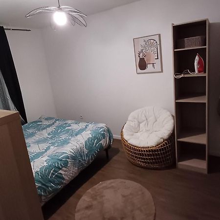 Apparemment Cosy Avec Parking Exterieur Gratuit Apartment Aulnay-sous-Bois Bagian luar foto