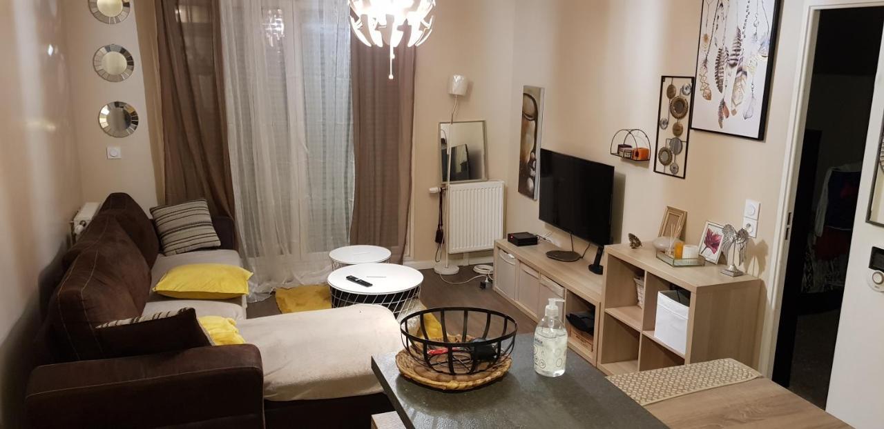 Apparemment Cosy Avec Parking Exterieur Gratuit Apartment Aulnay-sous-Bois Bagian luar foto