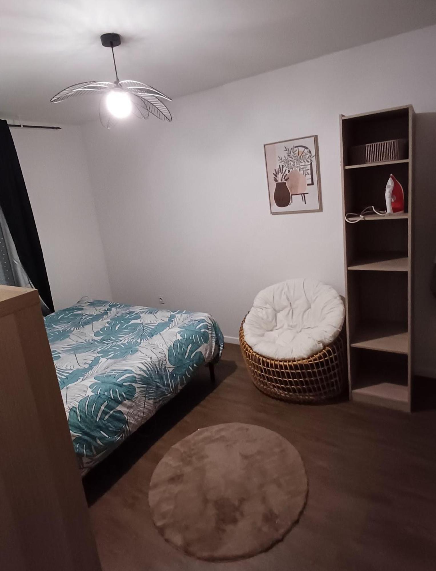 Apparemment Cosy Avec Parking Exterieur Gratuit Apartment Aulnay-sous-Bois Bagian luar foto